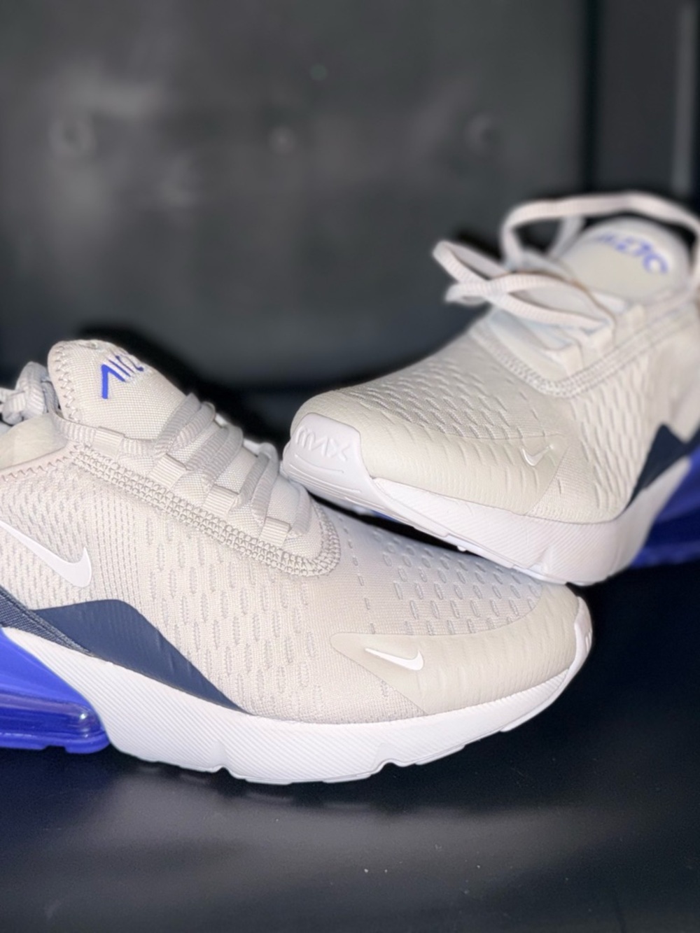 Nike Air Max 270 - Light Gray & Royal Blue Accent - size 6 Youth - brand new - Picture 2 of 5